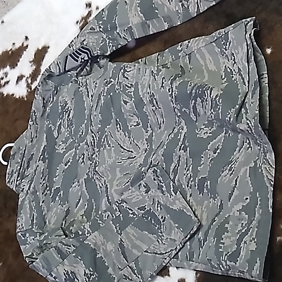 Women's small Air Force US Military utility Jacket. Green and gray - Picture 2 of 7